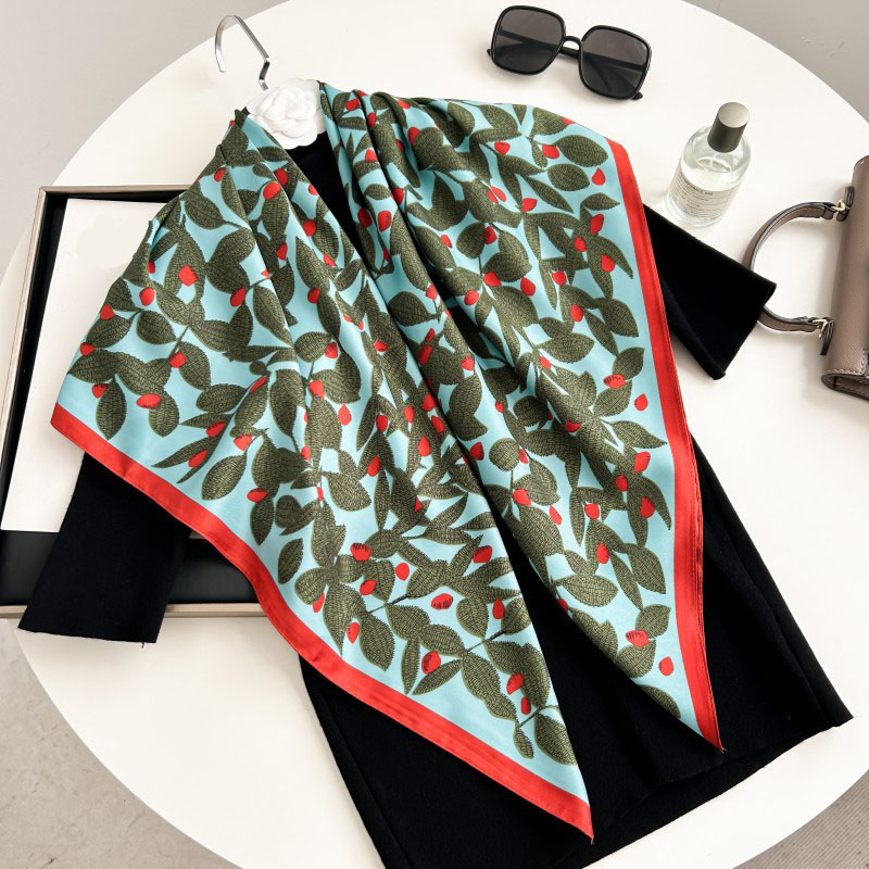 Lenço Quadrado de 90cm de Alta - Scarf Silk Neck avaliação e preço