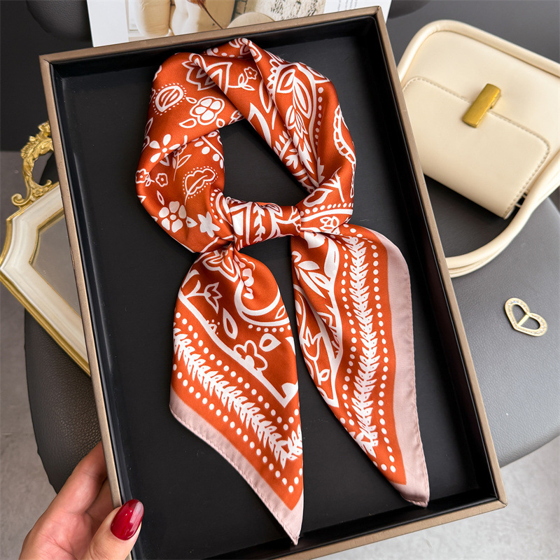 Lenço de seda com estampa de c - Scarf Silk Neck avaliação e preço