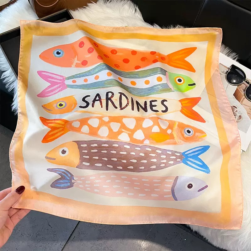 Lenços de Seda Quadrados com E - Scarf Silk Neck avaliação e preço